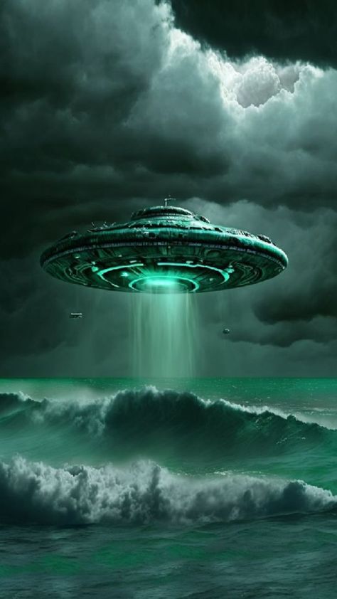 Ufo Photography, African Superhero, Alien Pictures, Alien Spacecraft, Ufo Art, Alien Artwork, Alien Ship, Flying Saucers, Chique Outfits