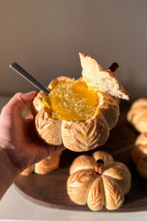 Watch my step by step beginner friendly video showing how to make a batch of these adorable mini pumpkin shaped sourdough bread bowls. Pumpkin Shaped Bread Bowl, Pumpkin Shaped Artisan Bread, Mini Pumpkin Sourdough, Pumpkin Sourdough Boule, Pumpkin Bread Bowl, Mini Sourdough Pumpkin Loaves, Fall Sourdough Flavors, Halloween Sourdough Recipes, Mini Sourdough Bread Bowls