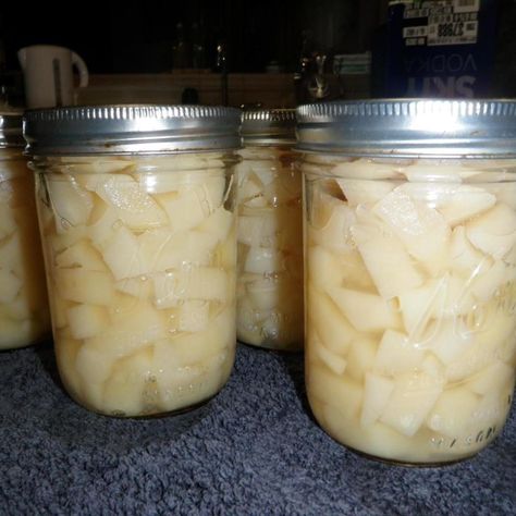 Homestead Canning, Canning Pressure Cooker, Canning Potatoes, Food Storage Recipes, Canning Vegetables, Electric Pressure Cooker Recipes, Canned Food Storage, Reap What You Sow, Food Canning