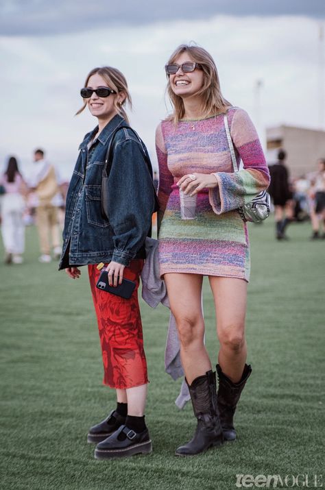 Primavera Sound 2023: See All The Best Street Style from the Festival’s First Edition in Madrid | Teen Vogue Glastonbury 2023 Outfits, Primavera Festival Outfit, Glastonbury Festival Fashion 2024, Glastonbury Outfits 2024, Primavera Sound Outfit, Festival Outfit 2024, Madrid Street Style, Glastonbury Festival Fashion, Primavera Sound Festival