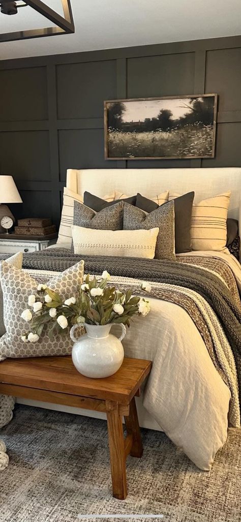 Target Bedroom Decor, Elegant Bedrooms, Elegant Bedroom Decor, Spring Bedroom, Home Decor Finds, Transitional Home Decor, Bedroom Decor Cozy, Loloi Rugs, Transitional House