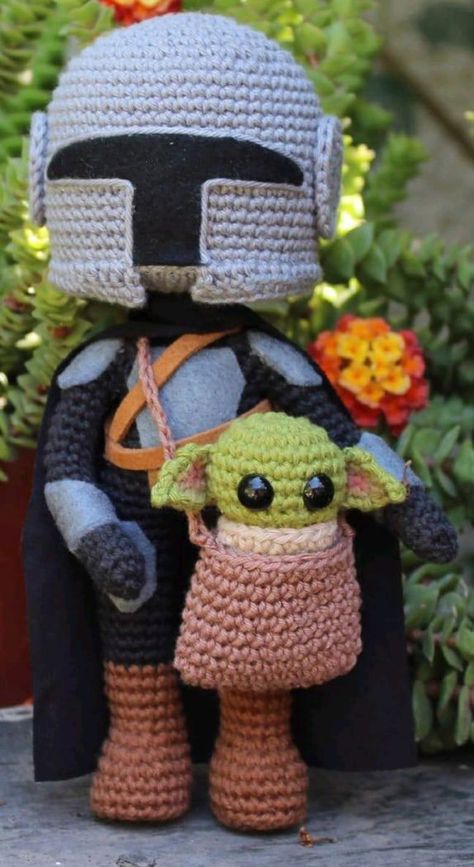 Starwars Crochet, Star Wars Crochet, Disney Crochet Patterns, Crochet Disney, Kawaii Crochet, Crochet Stars, Crochet Buttons, Fun Crochet Projects, Diy Crochet Projects