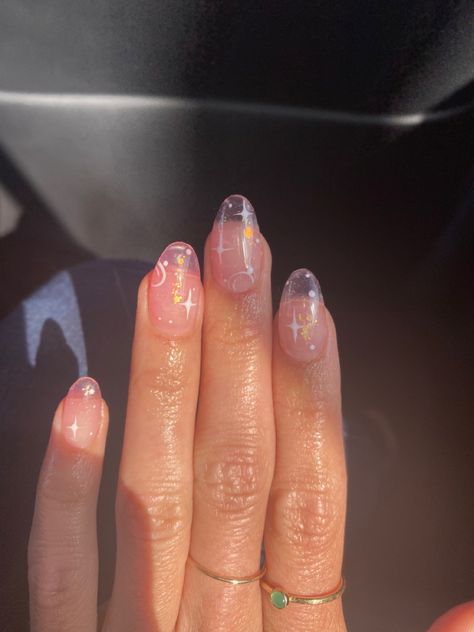 Korean Jelly Nails Simple, Jelly Nails Aesthetic Short, Pink Jelly Nails Acrylic Short, Jelly Peach Nails, Jelly Clear Nails, Tan Jelly Nails, Gel Nail Designs Clear, Almond Shaped Jelly Nails, Jelly Nails Flowers