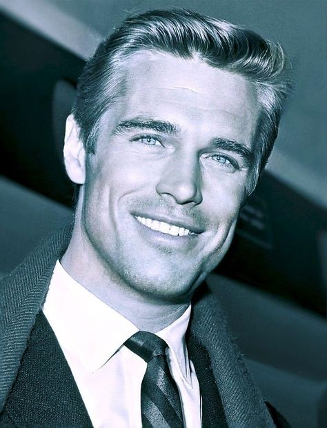 Man Smiling Reference, Blonde Men Aesthetic, Blonde Man Aesthetic, Chad Face, Male Smile, Blonde Male Models, George Peppard, Hollywood Men, Ideal Man