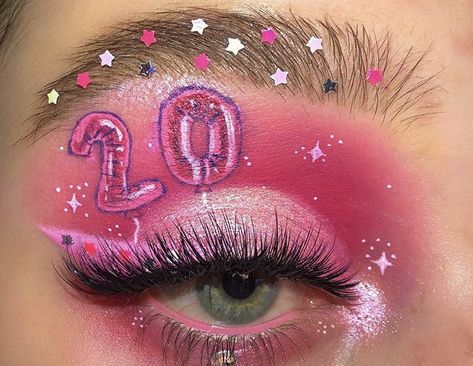 Gummy Bear Makeup, Artistic Eyeshadow, Bear Makeup, Eyeshadow Designs, Cartoon Makeup, Birthday Makeup Looks, Funky Makeup, Eyeshadow Ideas, Eyes Art