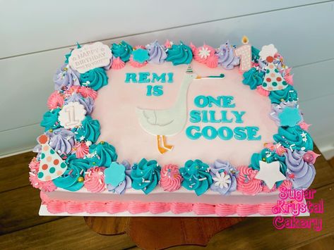 Remi is ONE silly Goose! 🪿 Goose Cake Ideas, Silly Goose Cake, One Silly Goose Birthday Cake, One Silly Goose Birthday Party Girl, Goose Cake, Goose Birthday Party, Goose Birthday, Bday Themes, Sheet Cake Designs