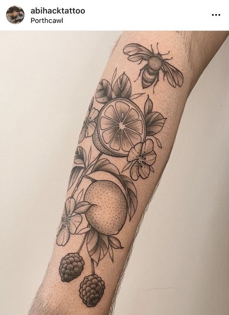 Citrus Tattoo Botanical Prints, Lemon And Bee Tattoo, Lemon And Flower Tattoo, Orange Fruit Tattoo Black And White, Black And White Orange Tattoo, Food Tattoos For Women, Lemon Blossom Tattoo, Fruit Sleeve Tattoo, Orange Blossom Tattoo Black And White