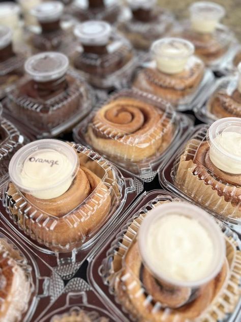 Cinnamon Rolls Individual Cinnamon Rolls Packaging, Cinnamon Roll Display Party Ideas, College Dessert Ideas, Packaged Cinnamon Roll Ideas, Selling Cinnamon Rolls, Cinnamon Rolls Business, Cinnamon Rolls Packaging Ideas, Cinnamon Roll Display, Cinnamon Roll Business