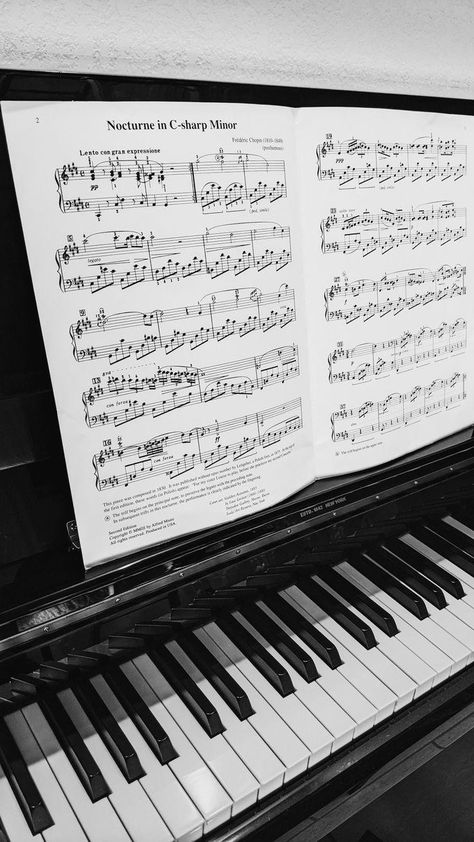 Aesthetic Piano Pictures, Piano Motivation, Piano Pictures, Piano Music Lessons, White Piano, Play Piano, Music Motivation, Music Student, Music Sing