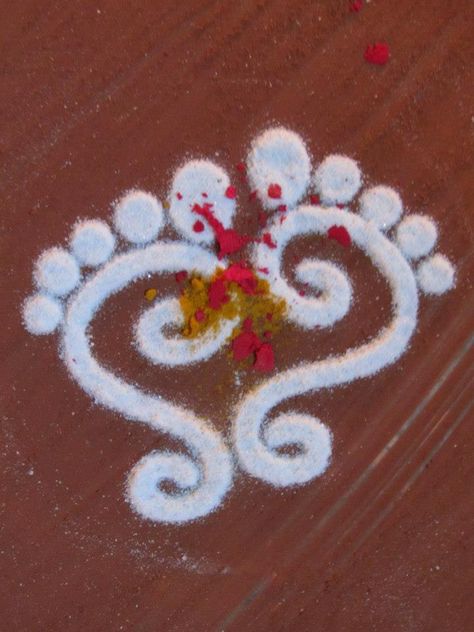 Janmashtami Rangoli Easy, Lakshmi Feet Rangoli, Krishna Feet Rangoli, Laxmi Foot Rangoli, Laxmi Charan Rangoli, Laxmi Feet Rangoli, Laxmi Pooja Rangoli, Baby Items Diy, Rangoli Designs For Diwali