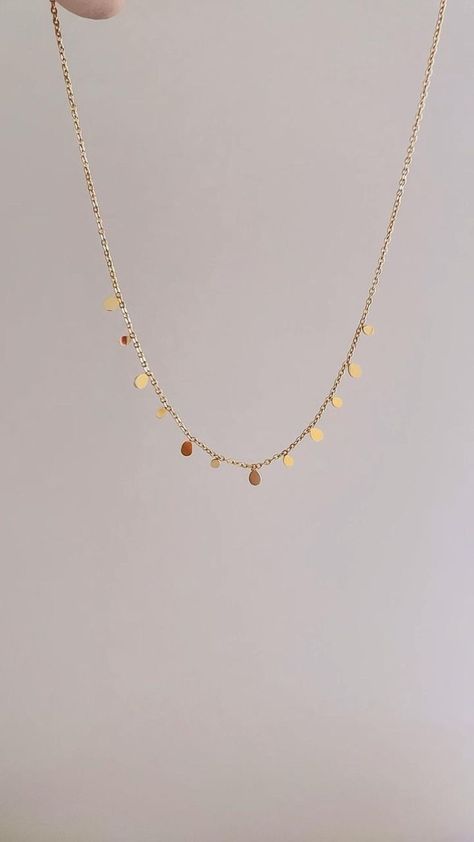 Simple Gold Necklace For Daily Use, Simple Chains For Daily Use, Pandent Design Jewelry Gold, Gold Gallery, Bridal Jewellery Earrings, Neck Pieces Jewelry, Choker Necklace Designs, Pretty Jewelry Necklaces, Gold Jewelry Simple Necklace