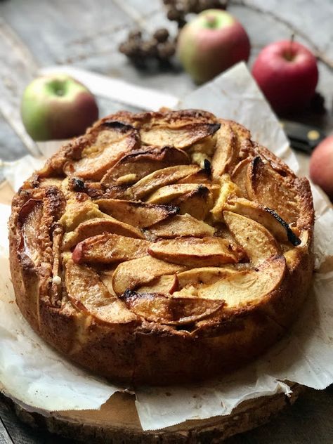 Spiced Apple Cake, Yotam Ottolenghi Recipes, Maple Cake, Ottolenghi Recipes, Apple Maple, Torte Cupcake, Apple Cake Recipes, Spiced Apples, Apple Cake