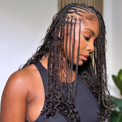 Latest Knotless Braids Hairstyles 2023, Trible Braids With Curly Hair, Geometry Braids, Diva Braids, Hair Braid Designs, Short Box Braids Hairstyles, African Hair Braiding Styles, Box Braids Hairstyles For Black Women, Braids Hairstyles Pictures