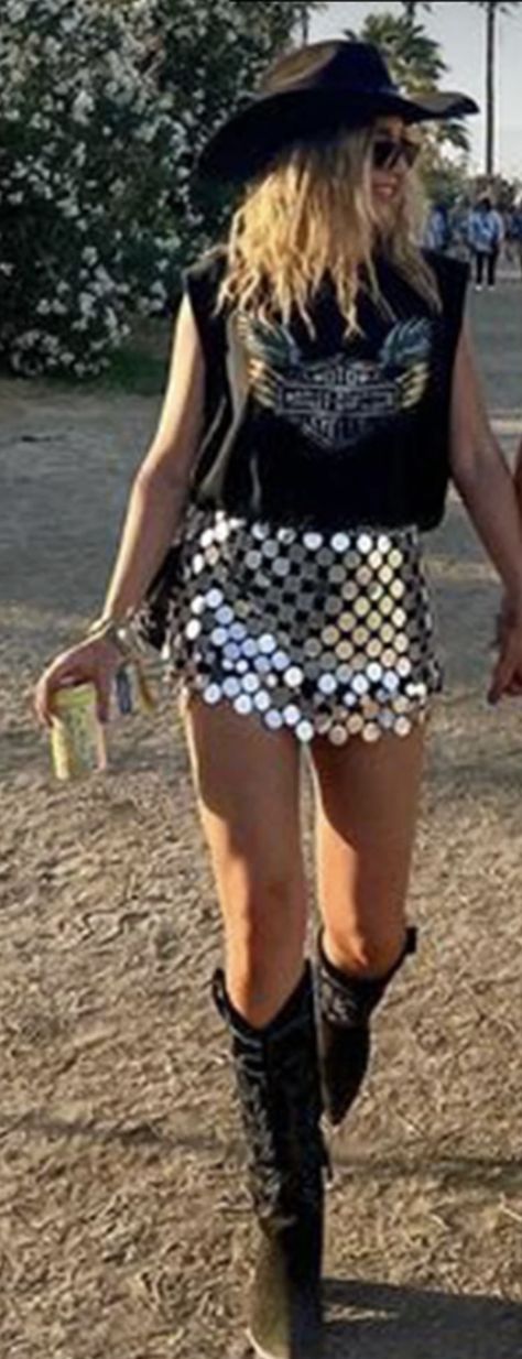 Matching Rave Outfits, Look Da Festival, Best Coachella Outfits, Africa Fashion Woman, Edc Festival, Rave Outfits Edc, Edm Festival Outfit, Nashville Outfit, Chose Outfit