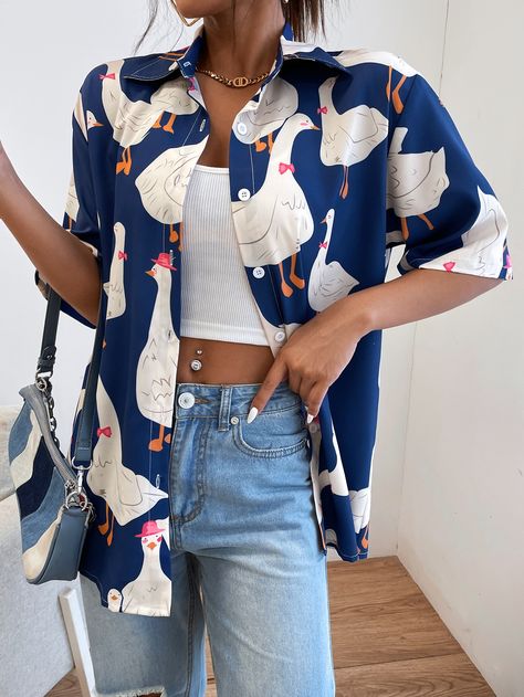 Button Up Style Women, Patterned Button Up Outfit, Graphic Button Up, Trendy Oversized Button-up Tops, Funky Button Up Shirts Aesthetic, Casual Retro Print Button-up Shirt, Retro Oversized Button-up Tops, Button Shirt Outfit, Collared Shirt Outfits