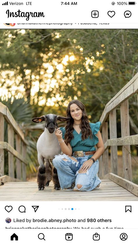 Lamb Show Outfits, Senior Pictures With Show Lamb, Show Lamb Photoshoot, Sheep Showing Tips, Livestock Senior Pictures Sheep, Lamb Showing, Livestock Senior Pictures, Livestock Pictures, Sheep Showing