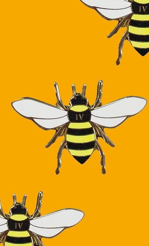 Beyonce Background, Beyonce Tattoo, Beyonce Wallpaper, Beyonce Coachella, Bee Drawing, Bee Pin, Iconic Wallpaper, Botanical Illustration Vintage, Bee Tattoo