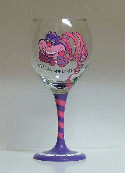 Deco Disney, L'art Du Vitrail, Diy Wine Glasses, Alice In Wonderland Inspired, We're All Mad Here, Cat Hand, Hand Painted Glasses, Wine Glass Crafts, Wine Glass Art