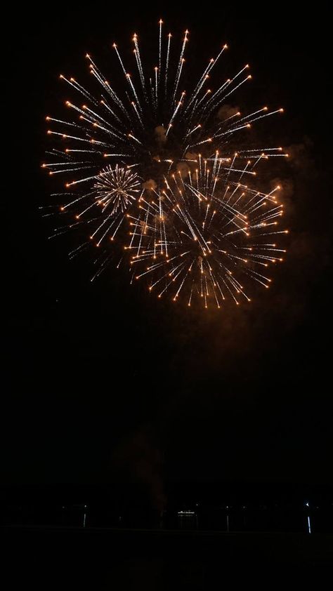 Firework Instagram Story, Fake Story Natal, Natal Fake Story, Fireworks Aesthetic, Fire Work, Fireworks Wallpaper, Night Fireworks, Fireworks Photography, Snap Streaks