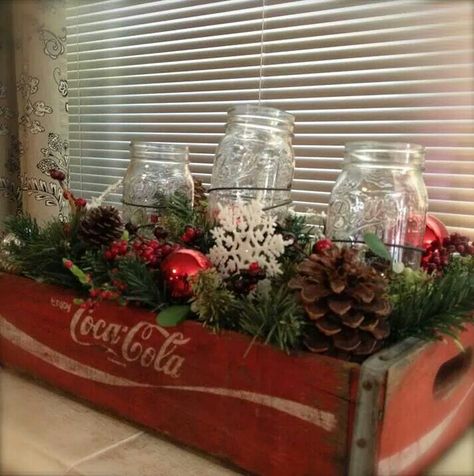 Farmhouse Christmas Table Centerpiece, Old Coke Crates, Farmhouse Christmas Table, Christmas Table Centerpiece, Christmas Lodge, Table Centerpiece Decorations, Christmas Table Centerpieces, Prim Christmas, Christmas Centerpieces Diy