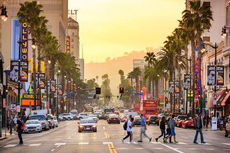 Voyage New York, Outdoor Shopping, Warner Bros Studios, Los Angeles Shopping, Los Angeles City, Hollywood Boulevard, Leyte, Hollywood Sign, United Airlines