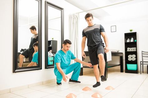 These Gait Training Exercises Will Help Boost Your Mobility - Santé Gait Training, Athlete Recovery, Hyperbaric Oxygen Therapy, Sports Recovery, Training Exercises, Stem Cell Therapy, Muscle Memory, Improve Balance, Sports Health