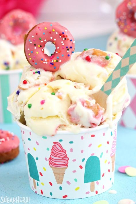 Funfetti Ice Cream, Pastel Cupcakes, Cookie Bakery, Yummy Ice Cream, Healthy Food Facts, Healthy Meals To Cook, Ice Cream Shop, Cute Desserts, Homemade Ice