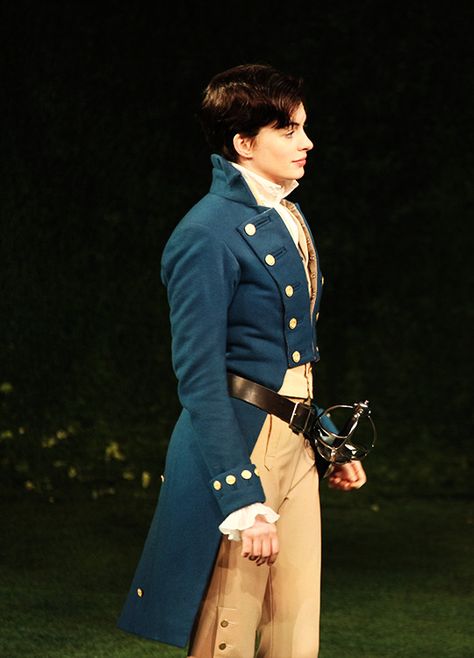 Anne Hathaway in the stage production of ‘Twelfth Night’ (2009, Delacorte Theatre). Shakespeare Costumes, Stage Production, Flying Ace, Twelfth Night, Gender Envy, Costume Drama, Stage Costume, Poses References, Anne Hathaway