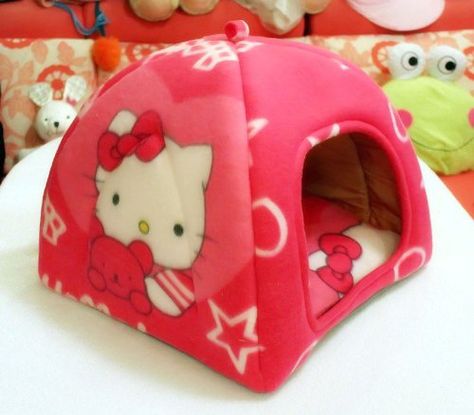 P.L Hello Kitty Soft Sponge Strawberry Small Cotton Soft Dog Cat Pet Bed House S/m/l/xl (35x35x35cm) - http://www.thepuppy.org/p-l-hello-kitty-soft-sponge-strawberry-small-cotton-soft-dog-cat-pet-bed-house-smlxl-35x35x35cm/ Hello Kitty Cat, Puppy Kennel, Dogs Diy Projects, Hello Kitty Merchandise, Hello Kitty House, Hello Kitty Rooms, Pet Spaces, Food Costumes, Cute Furniture