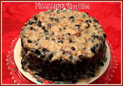 Sweet Tea and Cornbread: Aunt Tootsie's Mississippi Jam Cake! Kentucky Jam Cake Recipe, Old Fashioned Jam Cake Recipe, Blackberry Jam Cake, Autumn Cakes, Jam Cake Recipe, Kentucky Food, Jam Cake, Kek Lapis, Caramel Icing