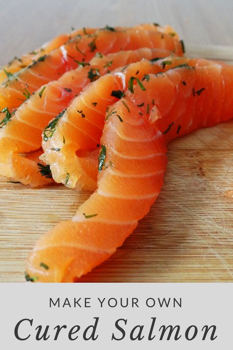 Cured Fish, Smoked Salmon Brine, Cured Salmon Recipe, Gravlax Recipe, Salted Salmon, Lox Recipe, Marinated Fish, Cured Meat Recipes, Cured Salmon