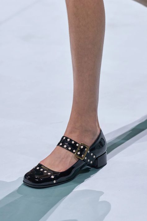 Prada Spring 2025 Ready-to-Wear Fashion Show | Vogue 2025 Spring, Prada Collection, Runway Shoes, Prada Spring, Spring 2025, Total Black, Spring Fashion Trends, Prada Shoes, Spring Collection