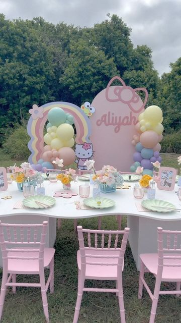 Sanrio Centerpiece Ideas, Sanrio Party Ideas, Sanrio Themed Party, Sanrio Birthday Party, Sanrio Birthday, Sanrio Party, To My Niece, Happy 10th Birthday, 13th Birthday Parties