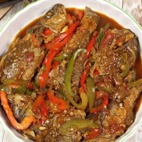 Jamaican brown stew fish recipe - Jamaican Foods and Recipes - Authentic Jamaican Recipes and Foods Stew Fish Recipe Jamaican, Stew Fish Recipe, Brown Stew Fish, Jamaican Brown Stew, Stew Fish, Brown Stew Chicken, Jamaican Cuisine, Jamaican Dishes, Foods To Try