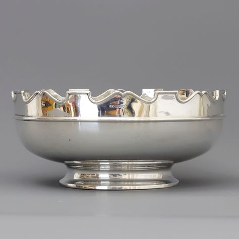 Silver Plate For Pooja With Price, Antique Silver Plate For Pooja, Prasadam Silver Bowls, Silver Punch Bowl, Luxury Plates, Silver Pooja Items, Silver Bowl, Ceramic Artwork, Vintage Silver Serving Pieces