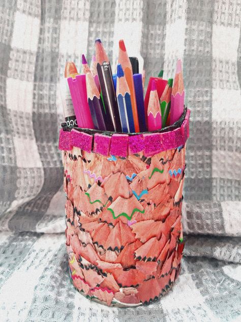 Diy your old pen stand into something creative Pen Stand Diy Creative, Pen Stand Diy, How To Make Pen Stand With Bottle, How To Make Pen Stand With Paper, Pen Stand From Plastic Bottle, Pen Stand From Waste Materials, Pencil Shavings, Something Creative, Pen Stand