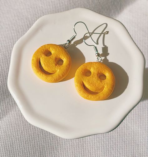 Crazy Earrings Clay, Quirky Earrings Clay, Food Earrings Clay, Weird Clay Earrings, Cool Things To Make With Clay, Weird Earrings Aesthetic, Funky Clay Earrings, Gay Earrings, Cute Clay Earrings