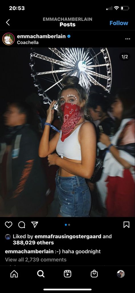 Outfit Bandana, Festival Bandana, Stagecoach Outfit, Bandana Outfit, Outfit Shorts, Emma Chamberlain, Coachella Outfit, Festival, Concert