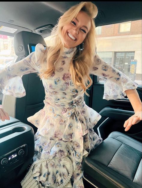 Betsy Wolfe, Helen Of Troy, Queen Of Hearts, Kids Shorts, Broadway, Take That, Queen, Quick Saves