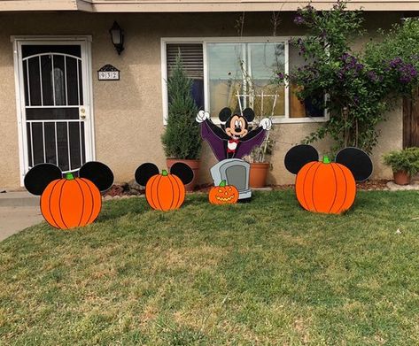 Mickey Mouse Halloween Yard Art image 2 Disney Halloween Decorations, Decor Pumpkins, Halloween Yard Art, Mickey Mouse Decorations, Mickey Mouse Pumpkin, Cute Mickey Mouse, Christmas Yard Art, Art Items, Mickey Mouse Halloween