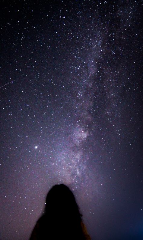 Self portrait with #milkyway at #AlAmriya #Qatar Night Sky Portrait, Stars Photoshoot, Sea Of Stars, Night Sky Photography, Night Shot, Vision Board Inspiration, Girls Series, Evening Sky, Skyfall