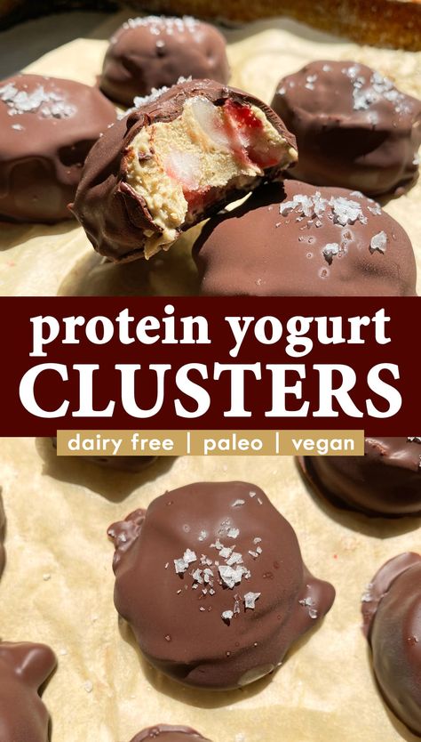 Paleo Yogurt, Yogurt Clusters, Coconut Yogurt Recipe, High Protein Yogurt, Yogurt Snacks, Yogurt Dessert, Protein Yogurt, Strawberry Protein, High Protein Desserts