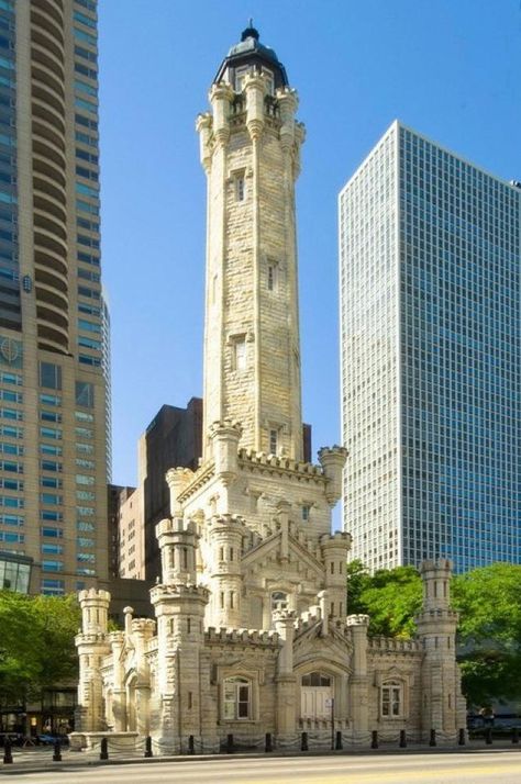 The old water tower in Chicago. The only building that survived the great Chicago fire Chicago Water Tower, Chicago Buildings, Water Towers, New Architecture, Kuwait City, Chicago Usa, Chicago Architecture, My Kind Of Town, Water Tower