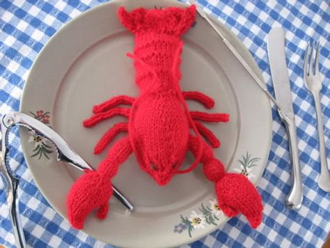 This guy is so wonderful!  I need to get some red yarn so I can knit him up! Free pattern – toy lobster | dirigo - knitting by the sea Knit Lobster Pattern, Lobster Knitting Pattern, Yarn Monsters, Lobster Fest, Animal Knitting, Bottle Cozies, Fuzzy Wuzzy, Animal Knitting Patterns, Knitting Patterns Toys