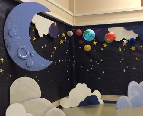 Space Theme School Decorations, Outerspace Vbs Decorations, Outer Space Decoration, Space Theme Decorations Classroom, Diy Space Decorations For Vbs, Space Vbs Decor, Aistear Space Theme, Outer Space School Decorations, Diy Space Decor