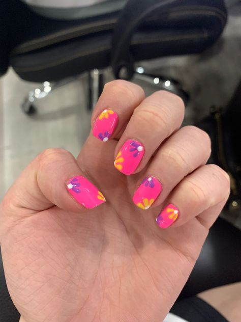 Lizzie Mcguire Inspired Nails, Lizzie Mcguire Nail Art, Lizzie Mcguire Bachelorette, Lizzie Mcguire Bachelorette Party, Lizzie Mcguire Nails, Lizzie Mcguire Party Ideas, Lizzie Mcguire Birthday Party, Lizzie Mcguire Party, Lizzie Mcguire Birthday