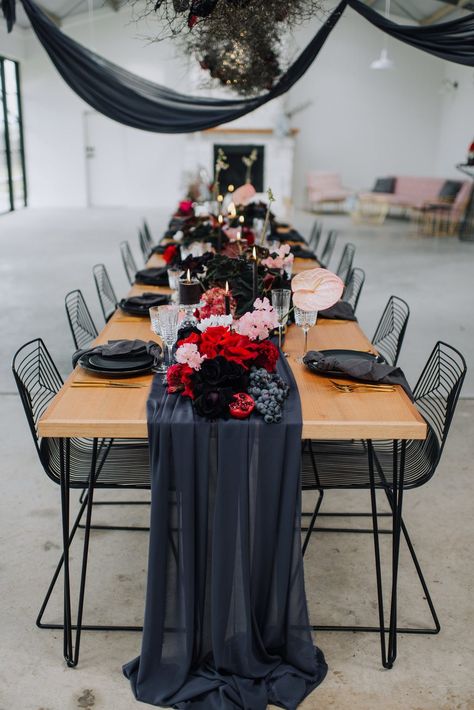 Black And Burgundy Wedding, Industrial Wedding Inspiration, Burgundy Wedding Colors, Tafel Decor, Dark Wedding, Offbeat Bride, Moody Wedding, Floral Gown, Wedding Theme Colors