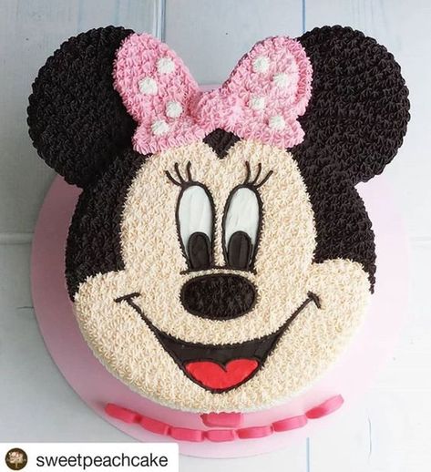 22 Cute Minnie Mouse Cake Designs Minnie Mouse Cake With Cupcakes, Cake Designs Cartoons, Mini Mouse Cake Birthdays, How To Make A Minnie Mouse Cake, Minnie Mouse Cake Ideas Pink, Cute Birthday Cakes For Kids, Birthday Cake Minnie Mouse, Pastel Minnie Mouse, Minnie Mouse Cupcake Cake