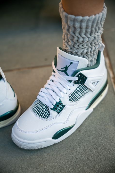 HOW TO STYLE: Jordan 4 Oxidized Green (Outfits); see how I styled the latest Jordan 4 three different ways.  Click through to shop!  #nike365 #pinterestfashion #pintereststyle #sneakers #jordan4 #summer Jordan 4 Oxidized Green Outfit, Green Jordan 4’s, Jordan 4 Oxidized Green, Bts Shoes, Jordan 4 Outfits, Jordan 4 Metallic, Outfits Latina, Latest Jordans, Beauty Apps