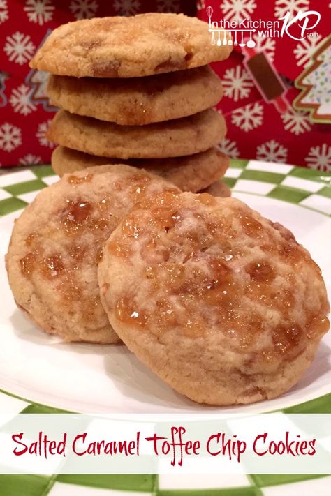 Toffee Cookies Recipe, Salted Caramel Toffee, Toffee Cookie Recipe, Soft Toffee, Toffee Chips, Best Holiday Cookies, Brownies Cookies, Toffee Cookies, Cookie Recipes Unique